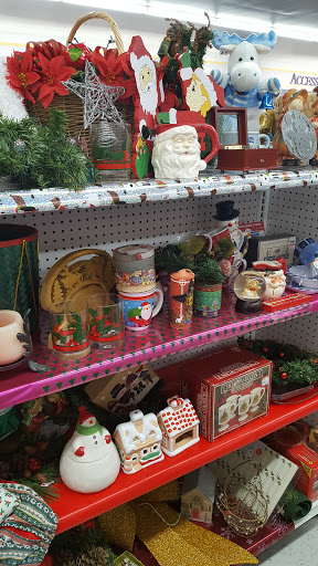 Thrift Store «Goodwill Store & Donation Center», reviews and photos, 1430 Garnet Ave, San Diego, CA 92109, USA