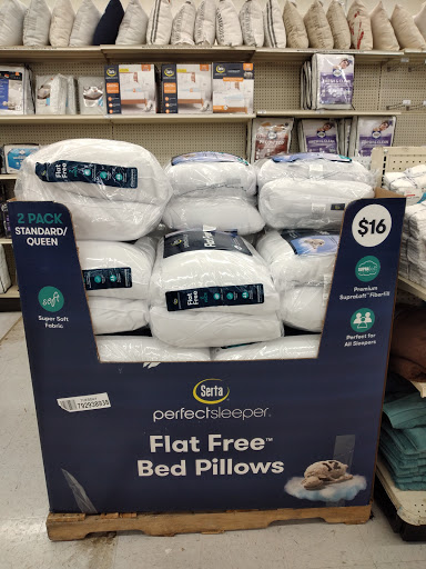 Discount Store «Big Lots», reviews and photos, 1699 River Oaks Dr, Calumet City, IL 60409, USA