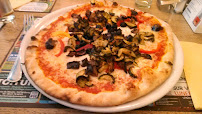 Pizza du Pizzeria La Piazzeta à Mont-Saint-Martin - n°1