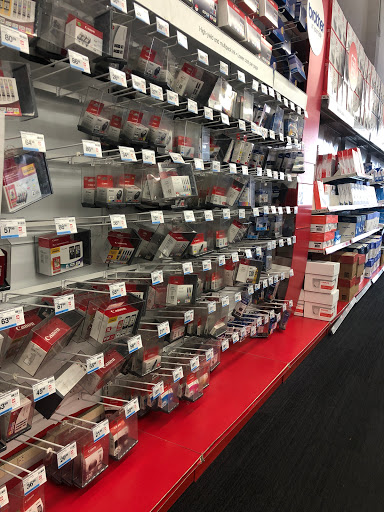 Office Supply Store «Staples», reviews and photos, 2052 S Bundy Dr, West Los Angeles, CA 90025, USA