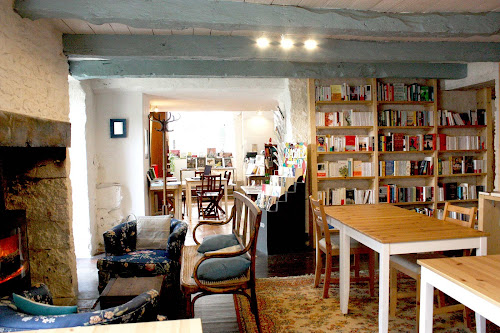 Librairie Livres, Books & Company Montcuq-en-Quercy-Blanc