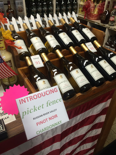 Liquor Store «Carhart Wines & Liquors», reviews and photos, 343 Mamaroneck Ave, White Plains, NY 10605, USA