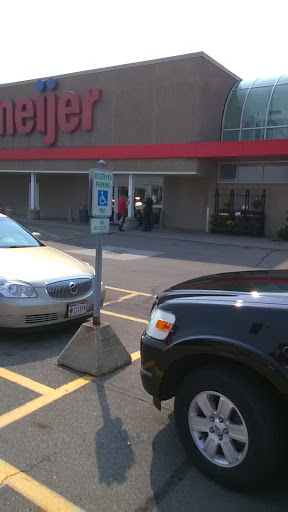 Grocery Store «Meijer», reviews and photos, 1355 N Lexington-Springmill Rd, Mansfield, OH 44906, USA