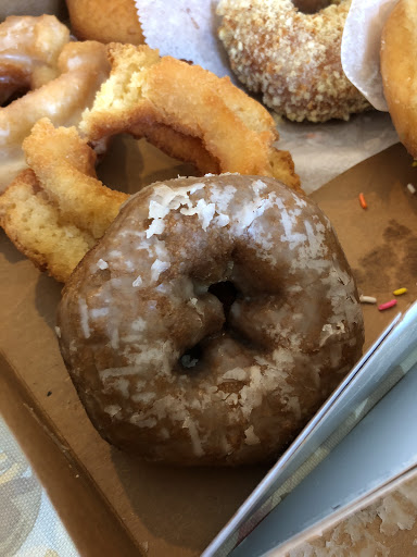 Donut Shop «Donuts-N-Coffee», reviews and photos, 3232 W Illinois Ave # 100, Dallas, TX 75211, USA