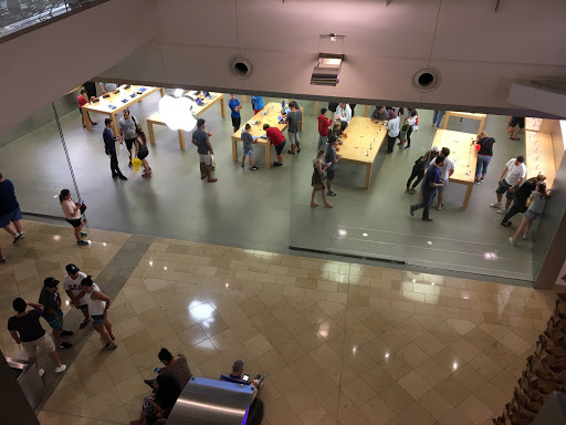 Computer Store «Apple Millenia», reviews and photos, 4200 Conroy Rd, Orlando, FL 32839, USA