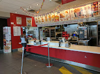 Atmosphère du Restaurant KFC PERIGUEUX TRELISSAC - n°14