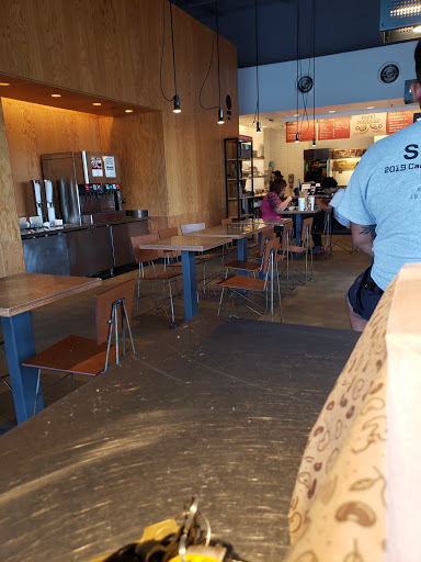 Mexican Restaurant «Chipotle Mexican Grill», reviews and photos, 1601 Jefferson Davis Hwy, Fredericksburg, VA 22401, USA