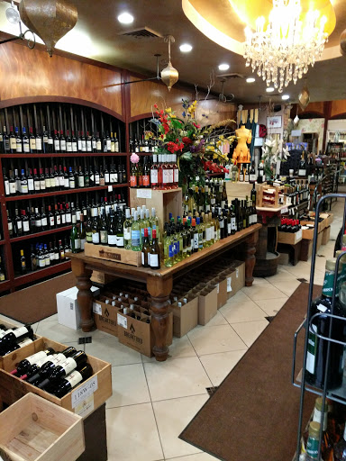 Liquor Store «Galleria Liqueurs», reviews and photos, 1559 N Wells St, Chicago, IL 60610, USA