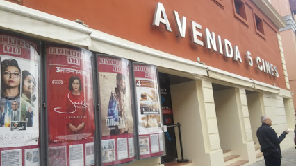 Avenida 5 Cines - Cines VOS - UCC