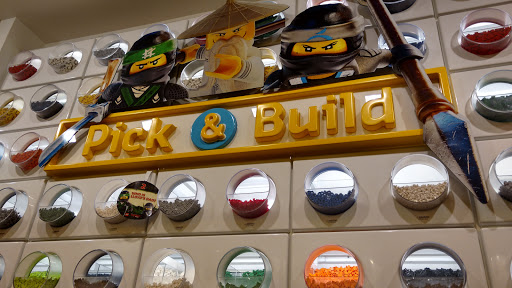 The LEGO® Store Oak Ridge
