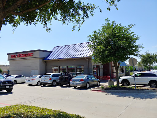 Shopping Mall «Shops at Vineyard Village», reviews and photos, 2800 Texas 121 Business, Euless, TX 76039, USA