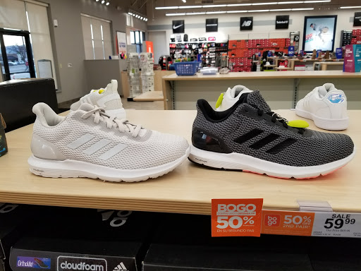 Shoe Store «Rack Room Shoes», reviews and photos, 4744 Valley View Blvd NW, Roanoke, VA 24012, USA