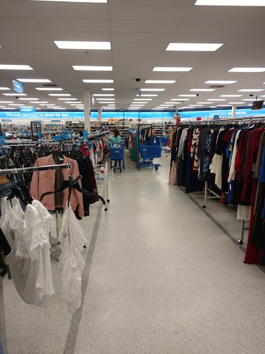 Clothing Store «Ross Dress for Less», reviews and photos, 1990 S University Dr, Davie, FL 33324, USA