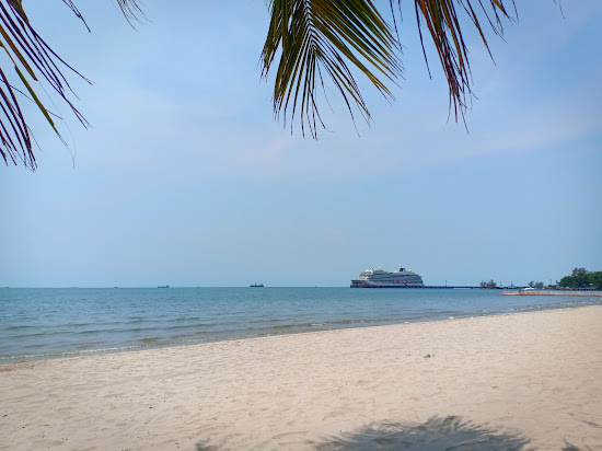 Mlop Chrey Beach