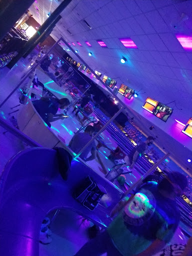 Bowling Alley «Camelot Lanes», reviews and photos, 628 Boardman-Canfield Rd, Youngstown, OH 44512, USA