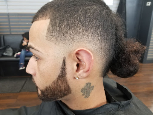 Barber Shop «The Final Touch Barber Shop», reviews and photos, 23 E 4th St, Bethlehem, PA 18015, USA