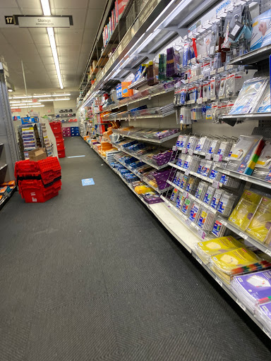 Office Supply Store «Staples», reviews and photos, 24-41 31st St, Astoria, NY 11102, USA