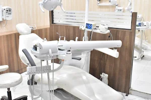 Birdi Dental Clinic And Implant Centre image