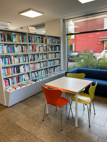 Rezensionen über GGG Stadtbibliothek Neubad in Basel - Buchhandlung