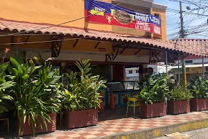 Restaurante y refresqueria El Progreso image