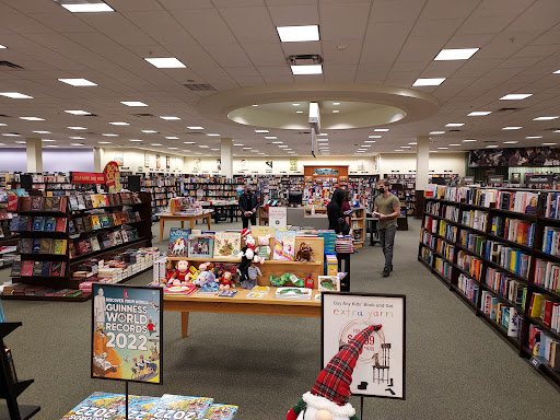 Book Store «Barnes & Noble», reviews and photos, 12701 Hill Country Blvd, Bee Cave, TX 78738, USA