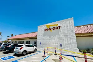 In-N-Out Burger image