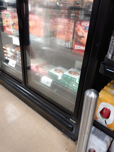 Supermarket «Giant Eagle Supermarket», reviews and photos, 7939 Day Dr, Cleveland, OH 44129, USA