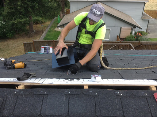 General Contractor «Rainier View Construction & Roofing», reviews and photos, 1725 Garrett St #1, Enumclaw, WA 98022, USA