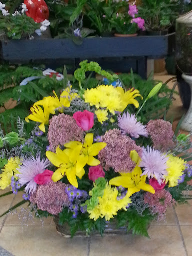 Florist «Greenlawn Florist», reviews and photos, 841 Pulaski Rd, Greenlawn, NY 11740, USA