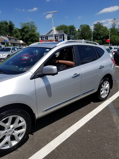 Car Dealer «Colonial Nissan Inc», reviews and photos, 117 Bustleton Pike, Feasterville-Trevose, PA 19053, USA
