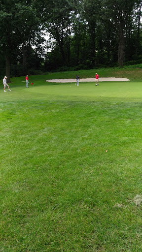 Golf Course «Silver Lake Golf Course», reviews and photos, 915 Victory Blvd, Staten Island, NY 10301, USA