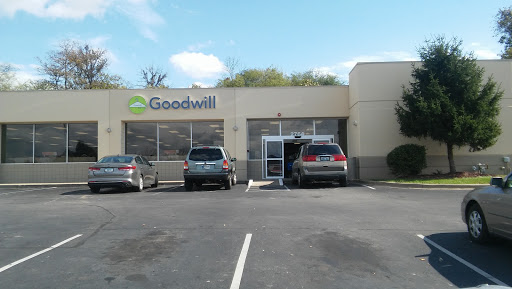 Thrift Store «Goodwill Store», reviews and photos, 2764 Jefferson Centre Way, Jeffersonville, IN 47130, USA