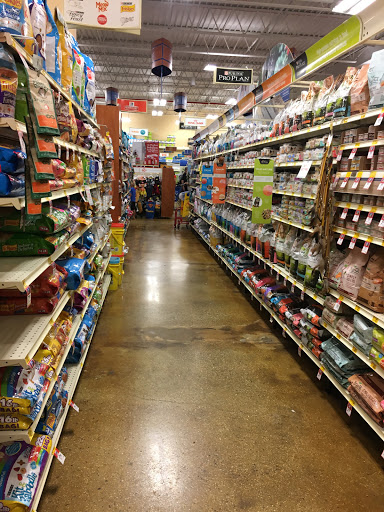 Pet Supply Store «PetSmart», reviews and photos, 1600 Marcus Ave, New Hyde Park, NY 11040, USA