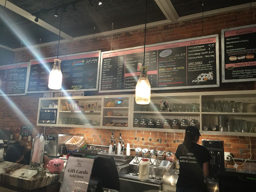 Ice Cream Shop «The Comfy Cow New Albany», reviews and photos, 109 E Market St, New Albany, IN 47150, USA