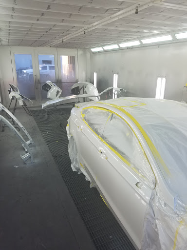 Auto Body Shop «Caliber Collision», reviews and photos, 5 Auto Center Dr, Tustin, CA 92782, USA