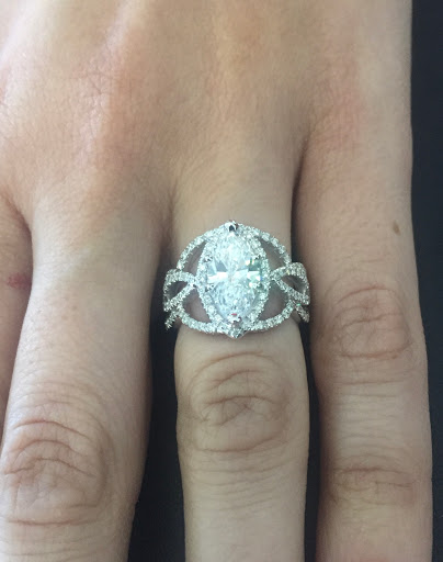 Jewelry Store «Lewis Jewelers», reviews and photos, 2705 S I-35 Service Rd, Moore, OK 73160, USA