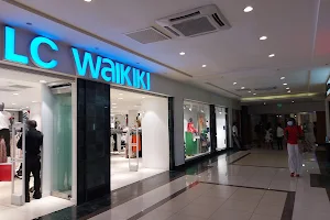 LC Waikiki image