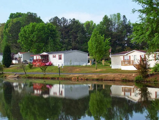 Lakeside Mobile Home Community