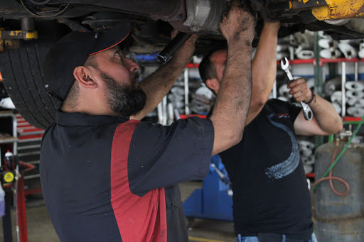 Auto Repair Shop «Velasquez Complete Auto Care», reviews and photos, 125 S Green Bay Rd, Waukegan, IL 60085, USA