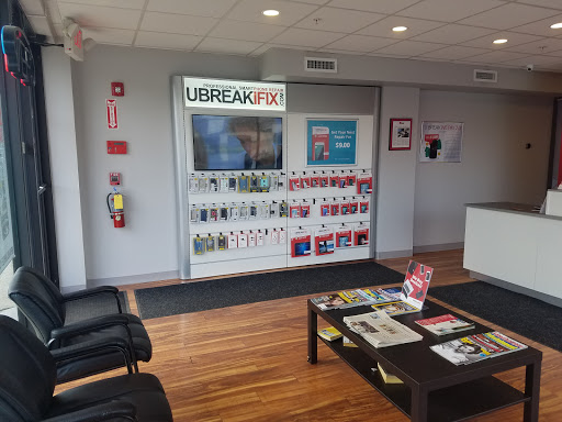 Electronics Repair Shop «uBreakiFix», reviews and photos, 745 Central Park Ave, Scarsdale, NY 10583, USA