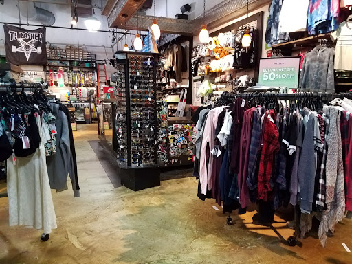 Clothing Store «Zumiez», reviews and photos, 27001 US Hwy 19 N #2062, Clearwater, FL 33761, USA