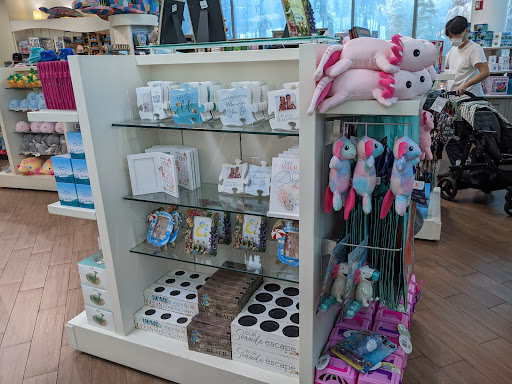 Gift Shop «Pacific Collections Gift Shop», reviews and photos, 100 Aquarium Way, Long Beach, CA 90802, USA