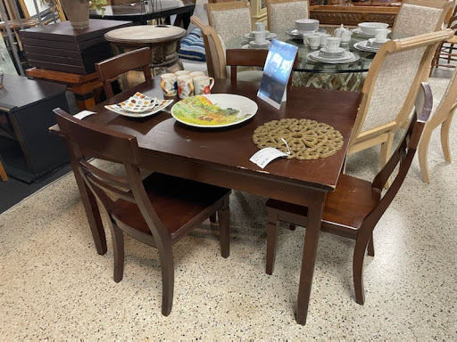 Consignment Shop «Design Furniture Outlet & Consignment», reviews and photos, 1928 Gulf to Bay Blvd, Clearwater, FL 33765, USA