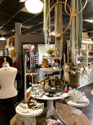 Shopping Mall «Not too Shabby», reviews and photos, 1515 Broadway St, Vancouver, WA 98663, USA