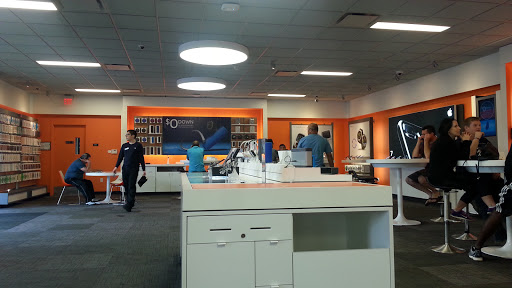Cell Phone Store «AT&T», reviews and photos, 6203 Topanga Canyon Blvd, Woodland Hills, CA 91367, USA