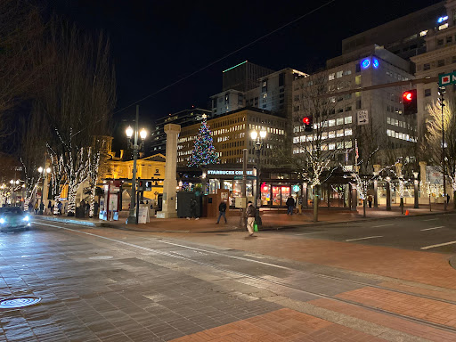 Shopping Mall «Pioneer Place», reviews and photos, 700 SW 5th Ave, Portland, OR 97204, USA