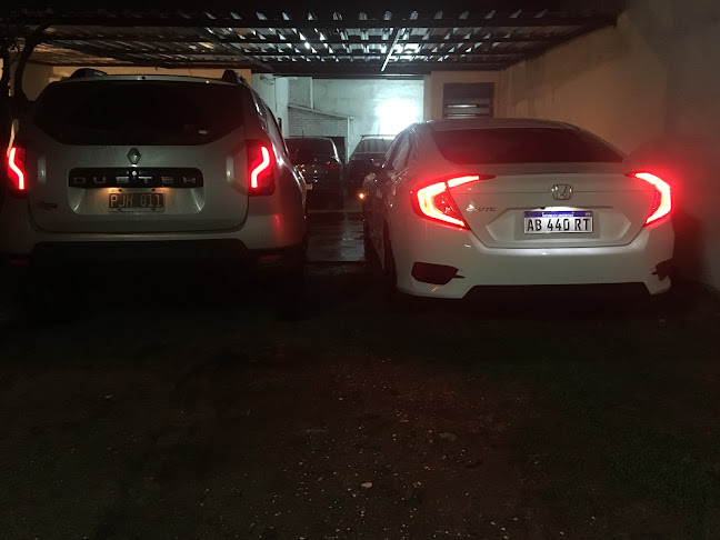 Opiniones de Bidieen Parking CERCA DEL AEROPUERTO en Canelones - Aparcamiento