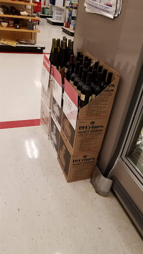 Department Store «Target», reviews and photos, 18855 N Market Pl Dr, Aurora, OH 44202, USA