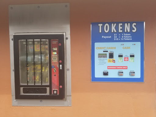 Car Wash «Ultimate Car Wash», reviews and photos, 321 S Federal Hwy, Dania Beach, FL 33004, USA