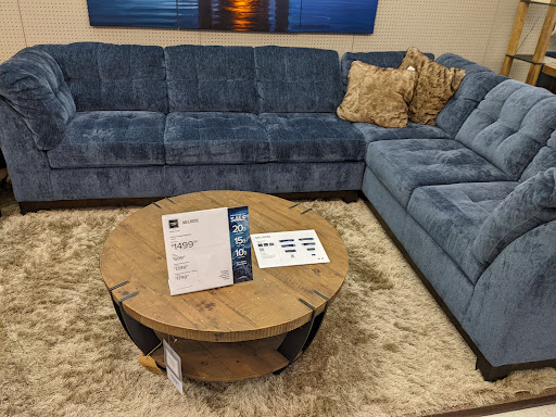 Furniture Store «Value City Furniture», reviews and photos, 4380 E New York St, Aurora, IL 60504, USA